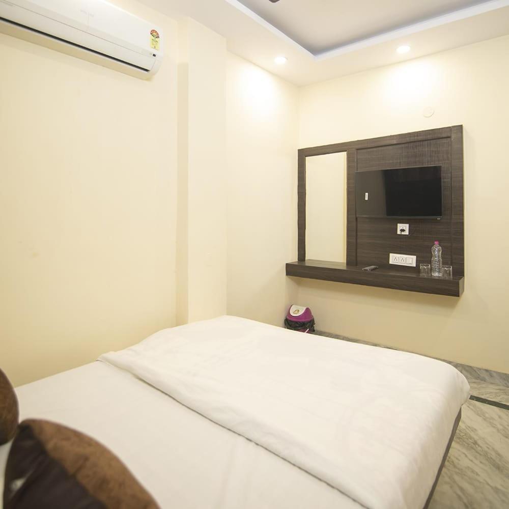 Hotel Siddharth A Boutique Guest House Ню Делхи Екстериор снимка