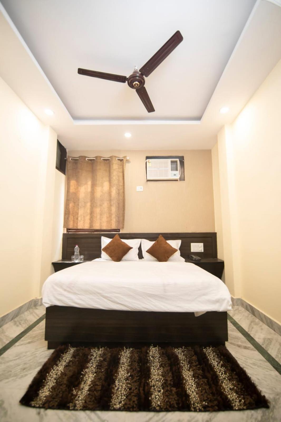 Hotel Siddharth A Boutique Guest House Ню Делхи Екстериор снимка